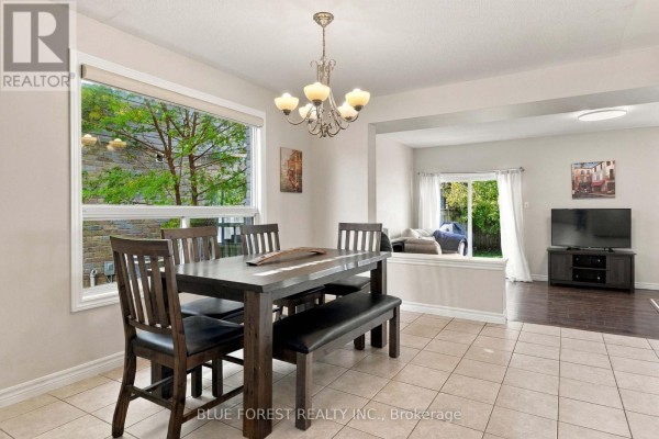 Kitchen - 3224 Meadowgate Boulevard, London South, ON N6M0B7 Photo 5