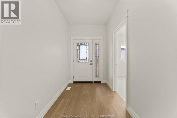5pc Ensuite bath - 3225 Tullio Drive, Lasalle, ON N9H1H3 Photo 2