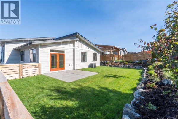 3226 Woodrush Dr, Duncan, BC, photo 3