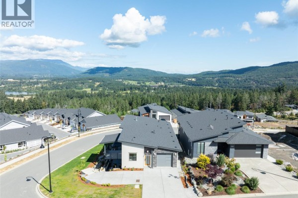 3227 Woodrush Dr, Duncan, BC, photo 3