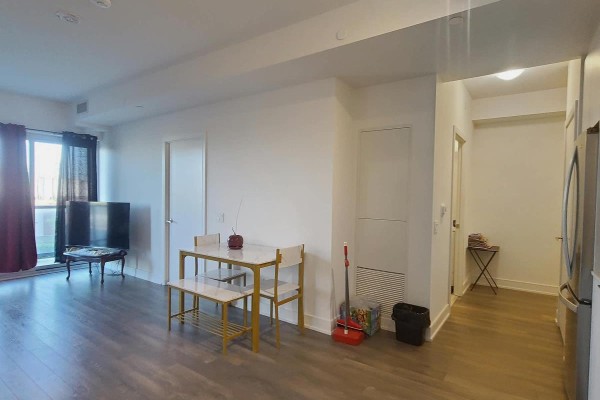 Living room - 323 - 1350 Ellesmere Road, Toronto, ON M1P0G6 Photo 2