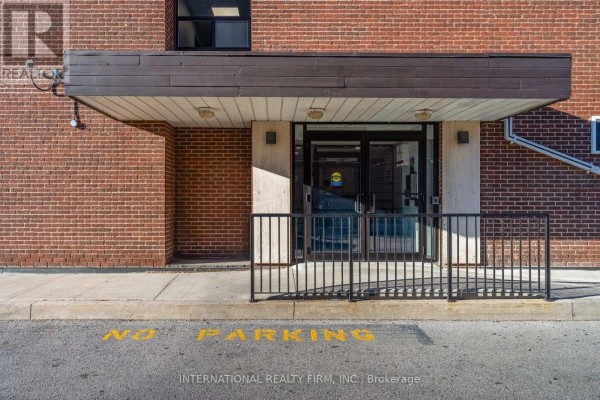 Bedroom - 323 - 4064 Lawrence Avenue E, Toronto, ON M1E4V6 Photo 4
