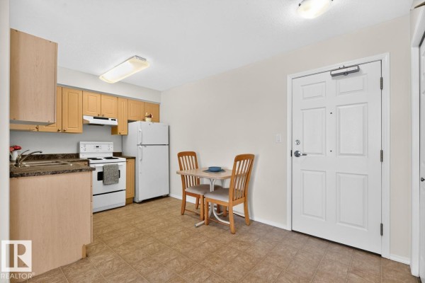 #323 8802 Southfort, Fort Saskatchewan, AB, photo 3