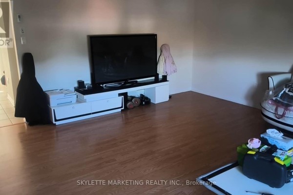 323 Aldergrove Drive, Markham, ON L3R2L8 Photo 3