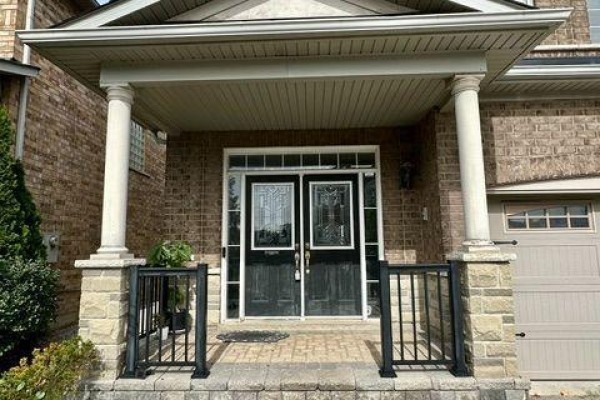 323 Alexander Crescent, Milton, ON L9T6K8 Photo 2