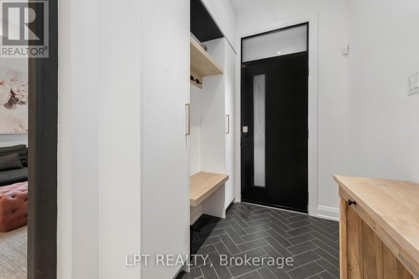 323 Booth Street, Ottawa, ON K1R7K1 Photo 3