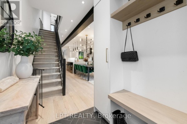 323 Booth Street, Ottawa, ON K1R7K1 Photo 5