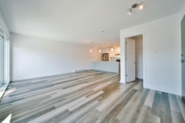 323 Boul. D'europe, Gatineau, QC J9J4K9 Photo 4