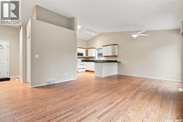 323 Garvie Road, Saskatoon, SK, photo 3