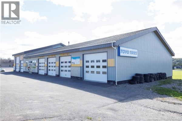 323 Madawaska Road, Grand Sault/grand Falls, NB E3Y1A4 Photo 2