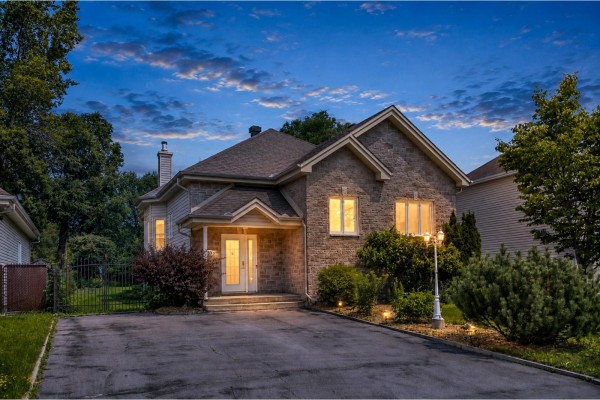 323 Rue Le Gallois, Gatineau Residential Sold $799,000