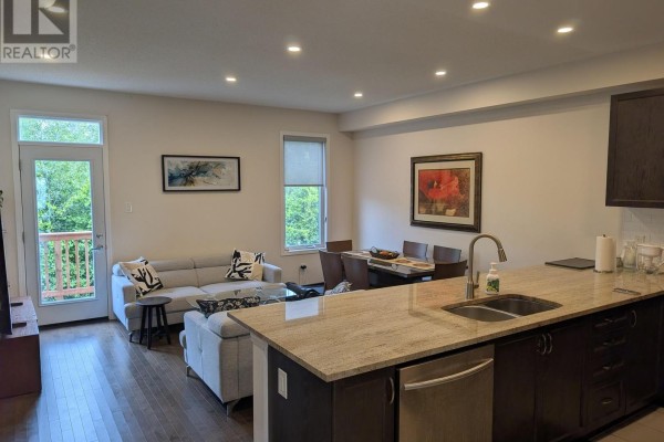 Living room - 3230 Harvester Crescent, North Grenville, ON K0G1J0 Photo 5
