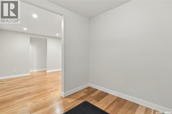 4pc Bathroom - 3231 Robinson Street, Regina, SK S4S1V8 Photo 4