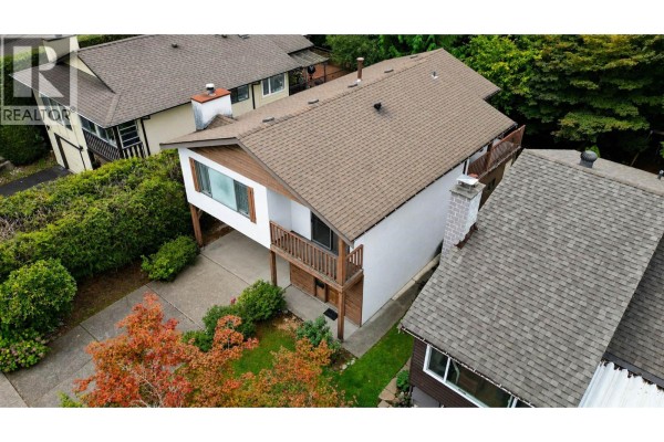 3232 Salt Spring Avenue, Coquitlam, BC V3E1E9 Photo 4