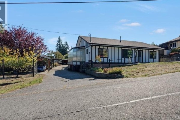 Storage - 3234 Douglas St, Chemainus, BC V0R1K2 Photo 3