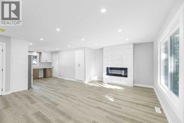 3239 Dovercliffe Road Se, Calgary