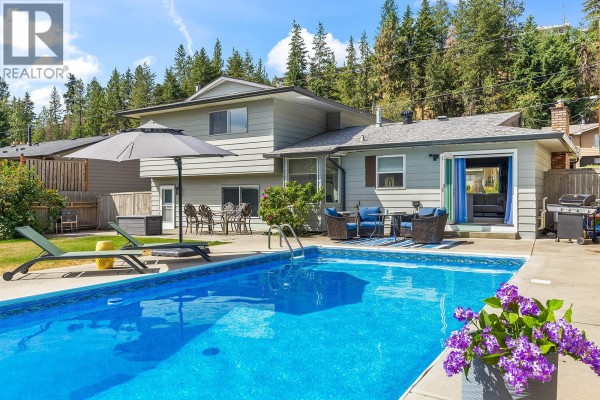 3239 Mciver Road, West Kelowna, BC, photo 2