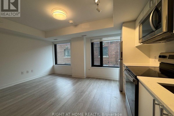 324 - 3 Strathgowan Avenue, Toronto, ON M4N1B8 Photo 3