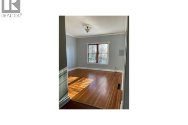 324 Tenth Street, New Westminster, BC V3M3Y5 Photo 5