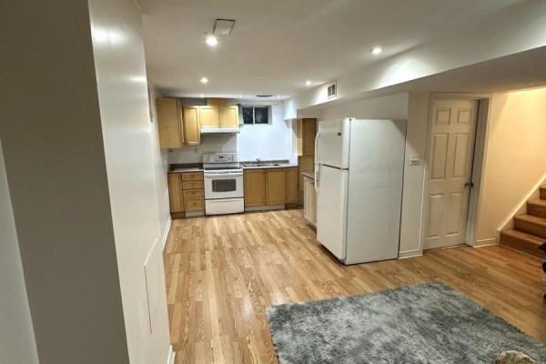 3242 Scotch Pine Gate, Mississauga, ON L5N7N1 Photo 5