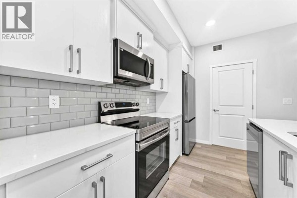4pc Bathroom - 325, 360 Harvest Hills Way Ne, Calgary, AB T3K2S1 Photo 5
