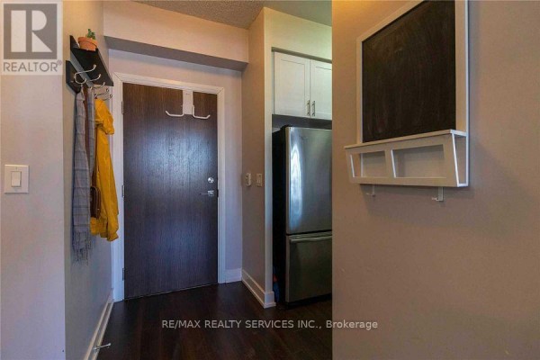 Dining room - 325 - 2 Eva Road, Toronto, ON M9C2A8 Photo 2