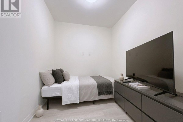 Living room - 325 - 3270 Sheppard Avenue E, Toronto, ON M1T0B3 Photo 4
