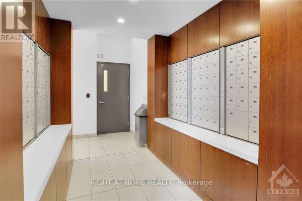 325 - 354 Gladstone Avenue, Ottawa, ON K2P0R4 Photo 4