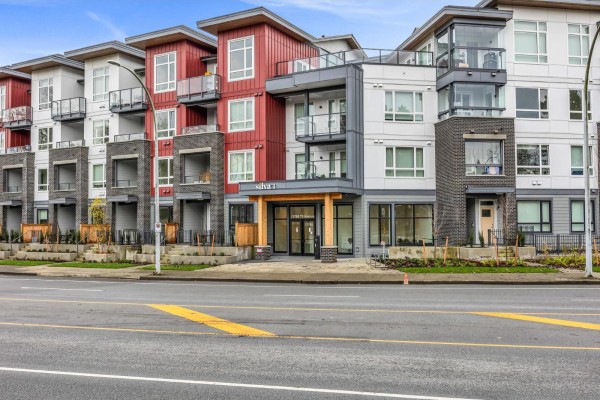 325 13788 76 Avenue, Surrey, BC, photo 2