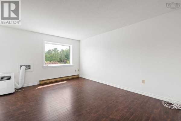 2pc Ensuite bath - 325 45 Vimy Avenue, Halifax, NS B3M4C5 Photo 5