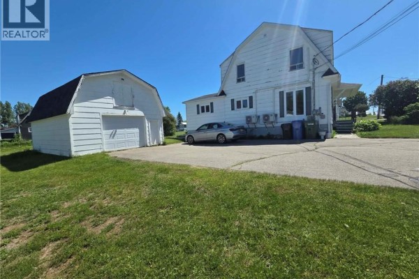 325 Church Street, Bathurst, NB E2A1J8 Photo 5