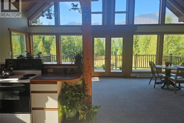 Bedroom - 325 East Wilson Creek  E Road, Rosebery, BC V0G1S1 Photo 3