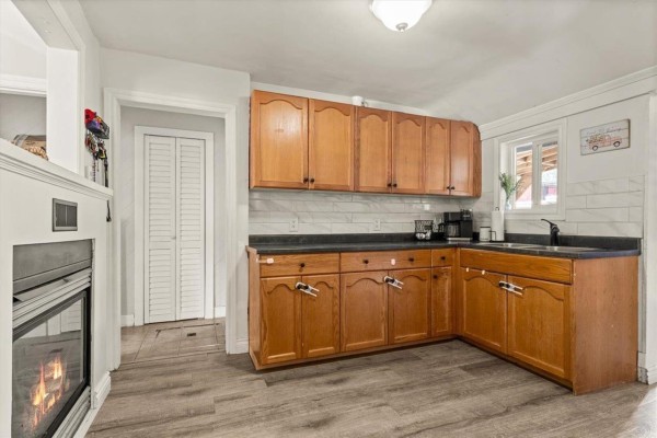 325 Hudson Bay Street, Hope, Hope, BC, photo 3