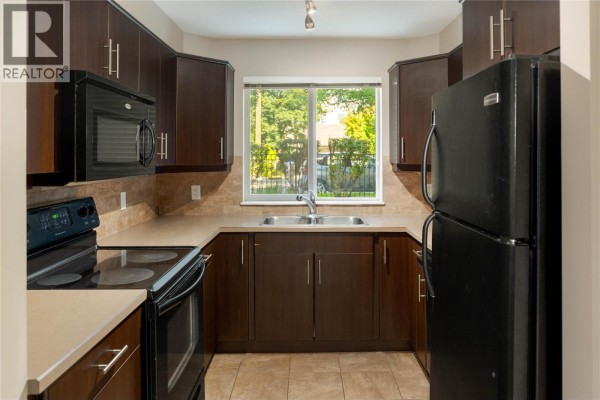 325 Mcintosh Road Unit# 1108, Kelowna, BC, photo 2