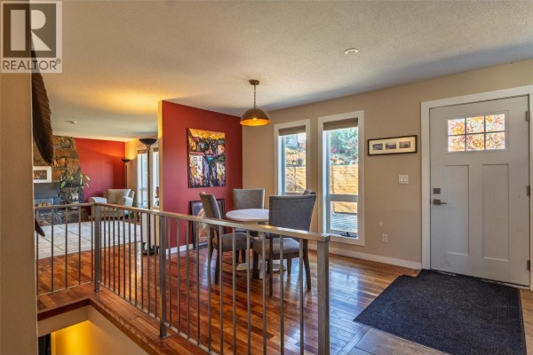 Bedroom - 325 Whiteshield Crescent, Kamloops, BC V2E1G3 Photo 5