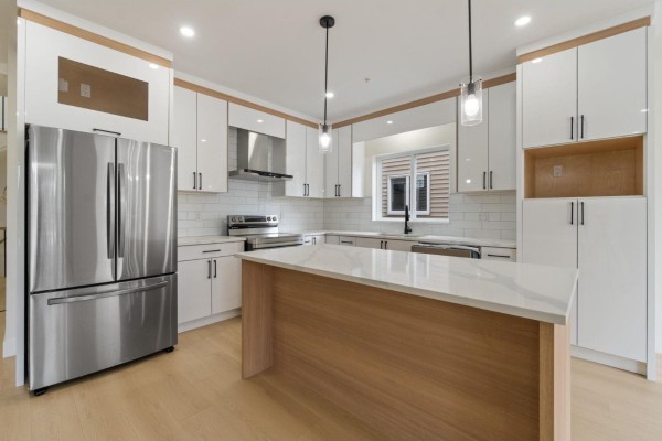 32514 Higginbottom Court, Mission, BC V2V2T7 Photo 5