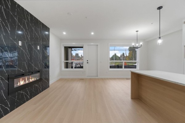 32531 Higginbottom Court, Mission, BC, photo 3