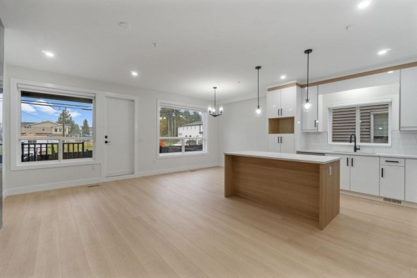 32531 Higginbottom Court, Mission, BC V2V2T7 Photo 4