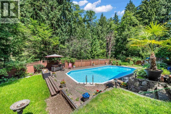 3255 Milton Avenue, North Vancouver, BC V7K2B3 Photo 3