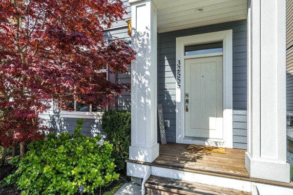 32555 Ross Drive, Mission, BC V2V0G4 Photo 4