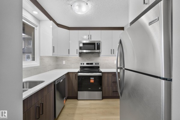 Bedroom 2 - 3257 142 Av Nw, Edmonton, AB T5Y1H9 Photo 5