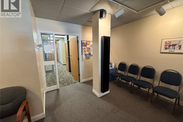 326 1175 Cook St, Victoria, BC, photo 2