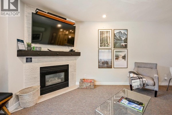 326 4360 Lorimer Road, Whistler, BC V8E1A5 Photo 3