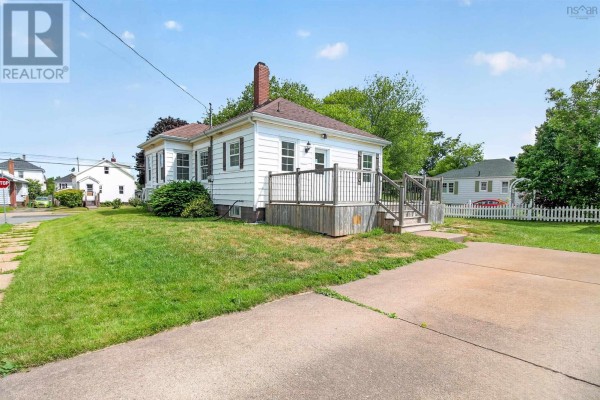 4pc Bathroom - 326 Brunswick Street, Truro, NS B2N2J6 Photo 4