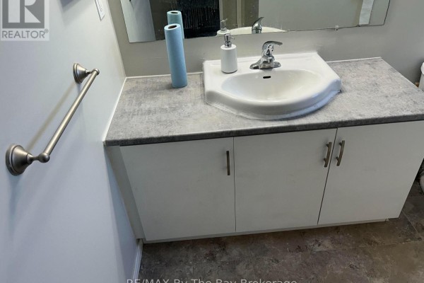 326 Christine Drive, Midland, ON L4R5A4 Photo 3