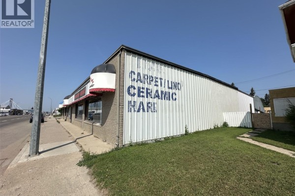326 High Street W, Moose Jaw, SK S6H1S9 Photo 4