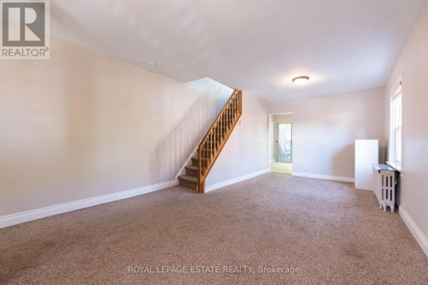 Primary Bedroom - 326 Monarch Park Avenue, Toronto, ON M4J4T1 Photo 4