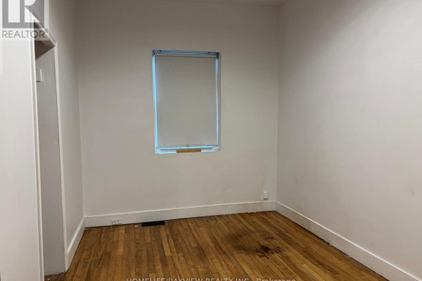 Bedroom 2 - 326 Rhodes Avenue E, Toronto, ON M4L3A3 Photo 4