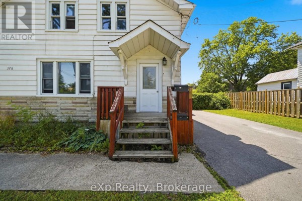 Bedroom 2 - 326 Sidney Street, Quinte West, ON K8V2T9 Photo 4