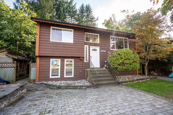 Residential for sale at 32646 Antelope Avenue, Mission, BC - MLS® a4rsEk